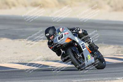 media/Dec-07-2025-CVMA (Sun) [[3e7d2de5dc]]/Race 7-Formula Lightweight Twins Shootout/